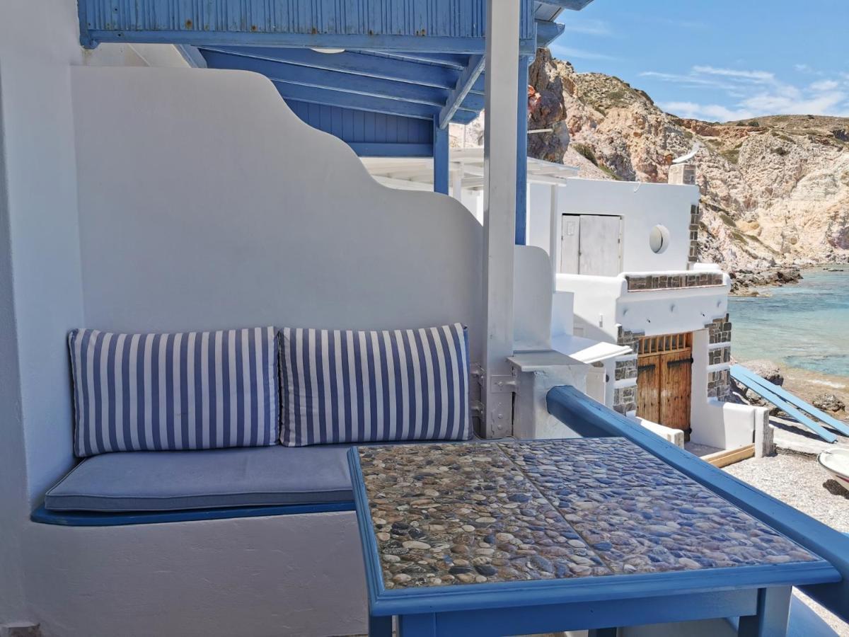 Blue Mare Apartments On The Beach Firopotamos Eksteriør billede