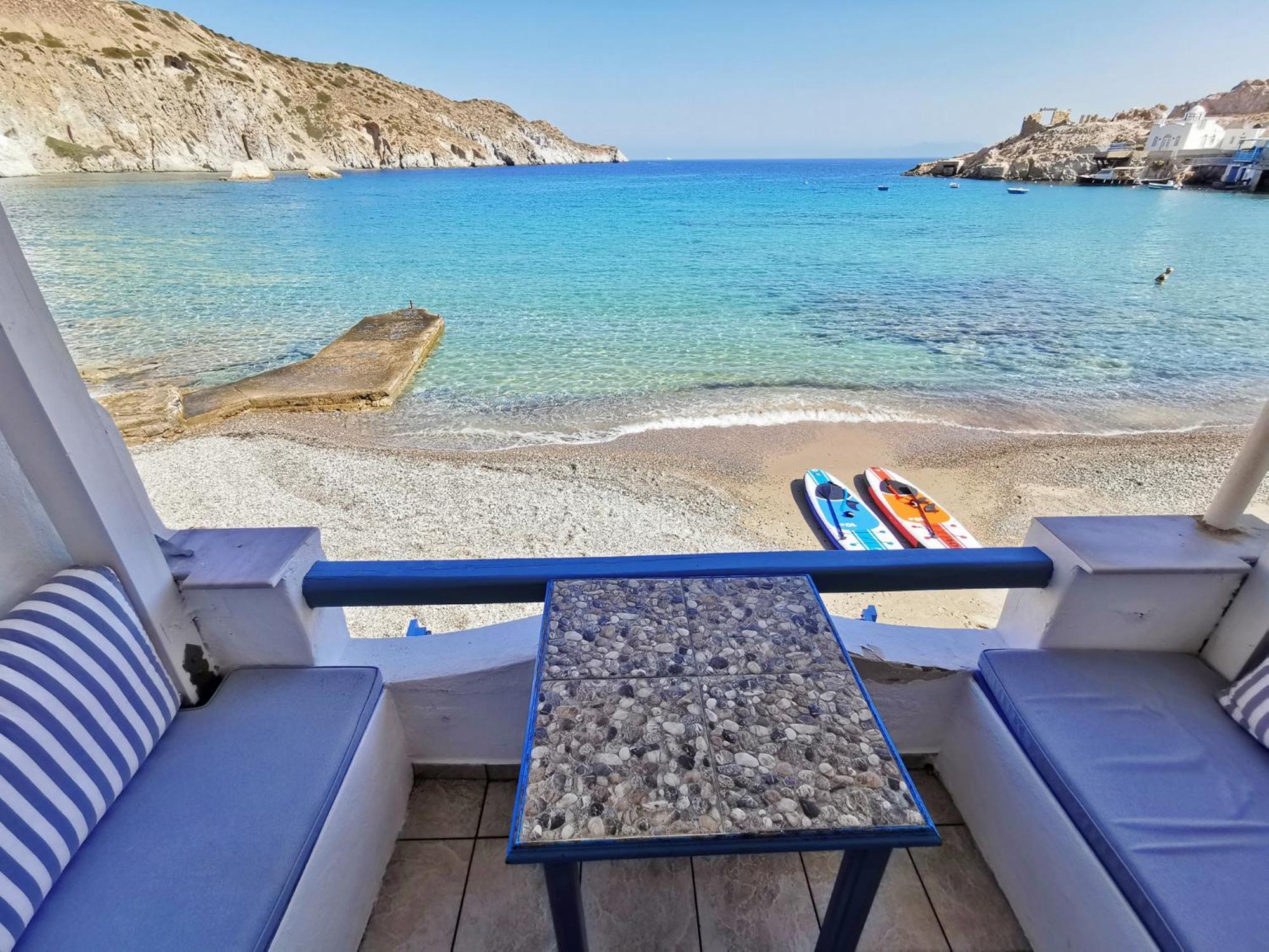Blue Mare Apartments On The Beach Firopotamos Værelse billede